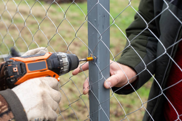 This is a fence contractor located in Austin, Texas, offering fence installation and repairs for residential and commercial a